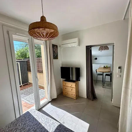 T2 Les Garrigues Apartmán *