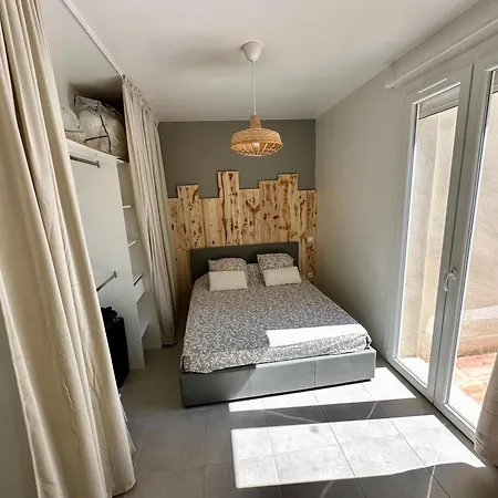 T2 Les Garrigues Apartmán *